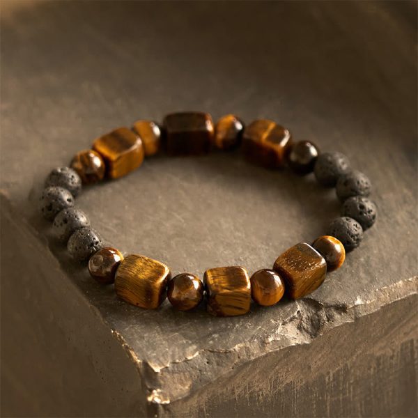 1728977528_5533b7b4-510f-41a7-9032-f7c7e9c3c0ac.jpg lava stone amethyst combination bracelet close up