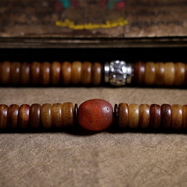 97a29cb5fc62ec8ecaad6d601fc84c8b.jpg Wood 108 Mala Bracelet – Buddha Meditation & Spiritual Energy Jewelry